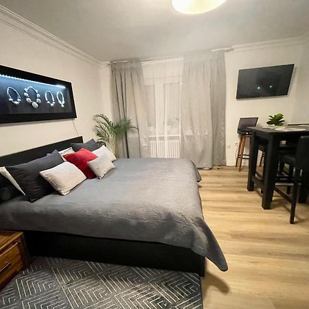 Tunnel Apartment - Nordbahntrasse, Kontaktloser Self-Check-In, Netflix 부퍼탈 외부 사진